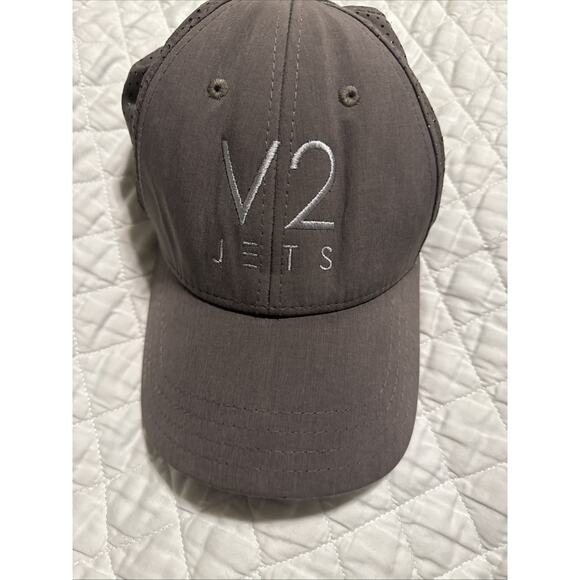V 2 Jets Hat - Picture 1 of 8